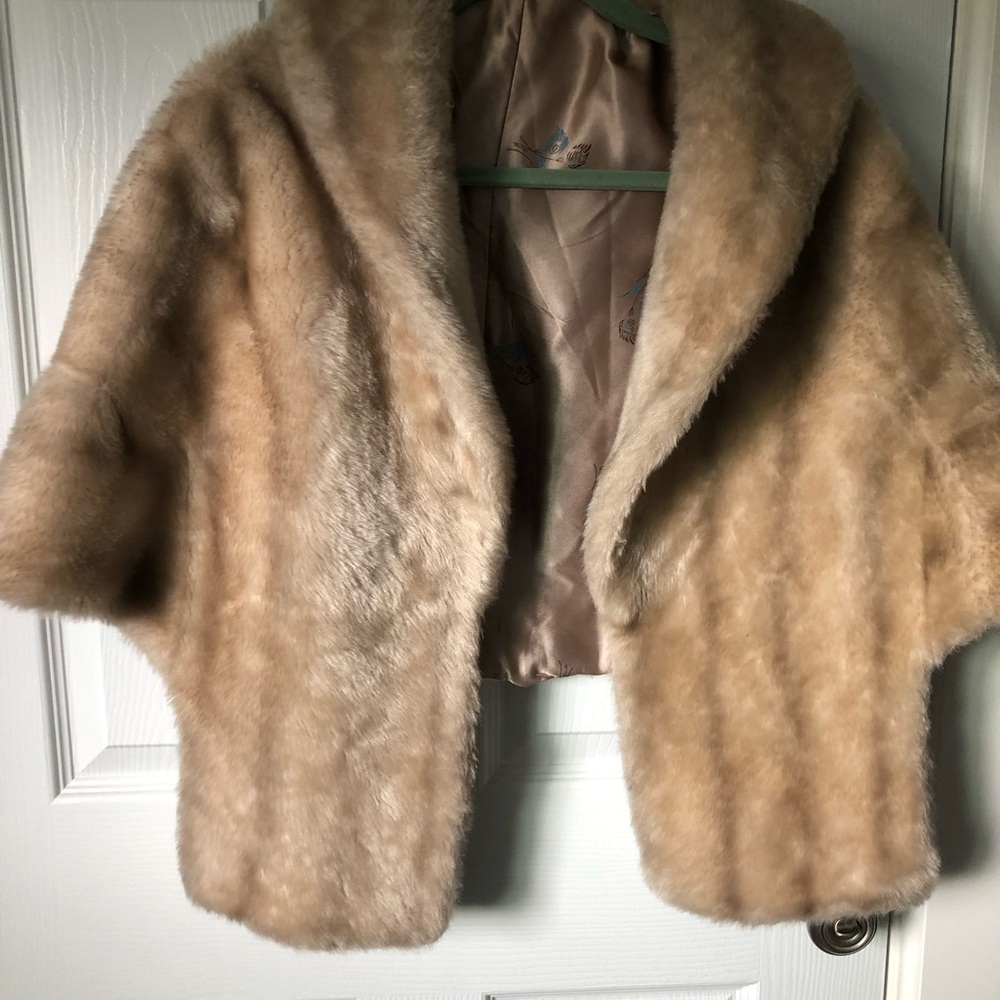 Elegant Tan Fur Women's Coat